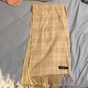 Burberry cashmere scarf